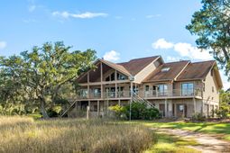 2450 Kemway Road photo 4