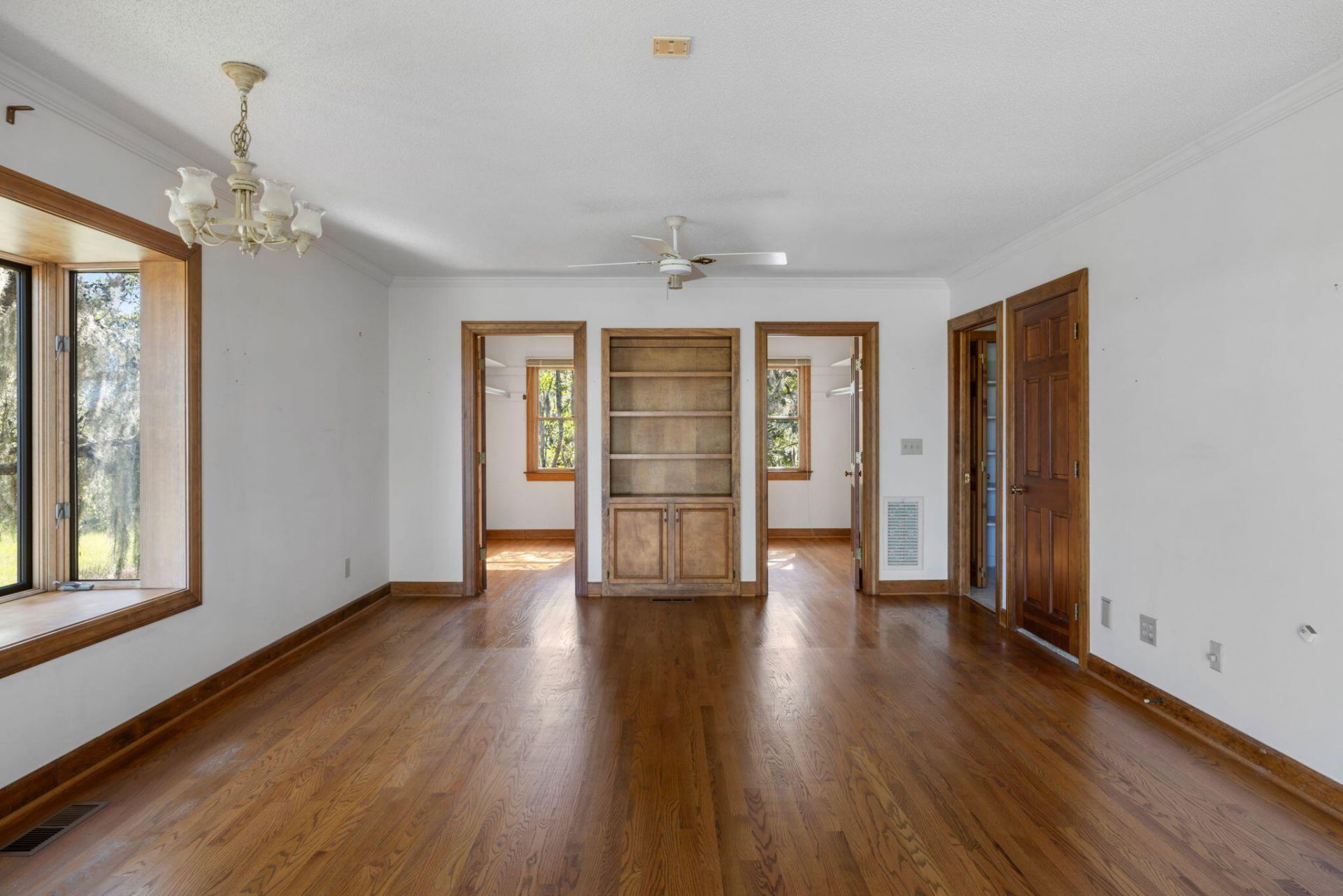 2450 Kemway Road Photo 30