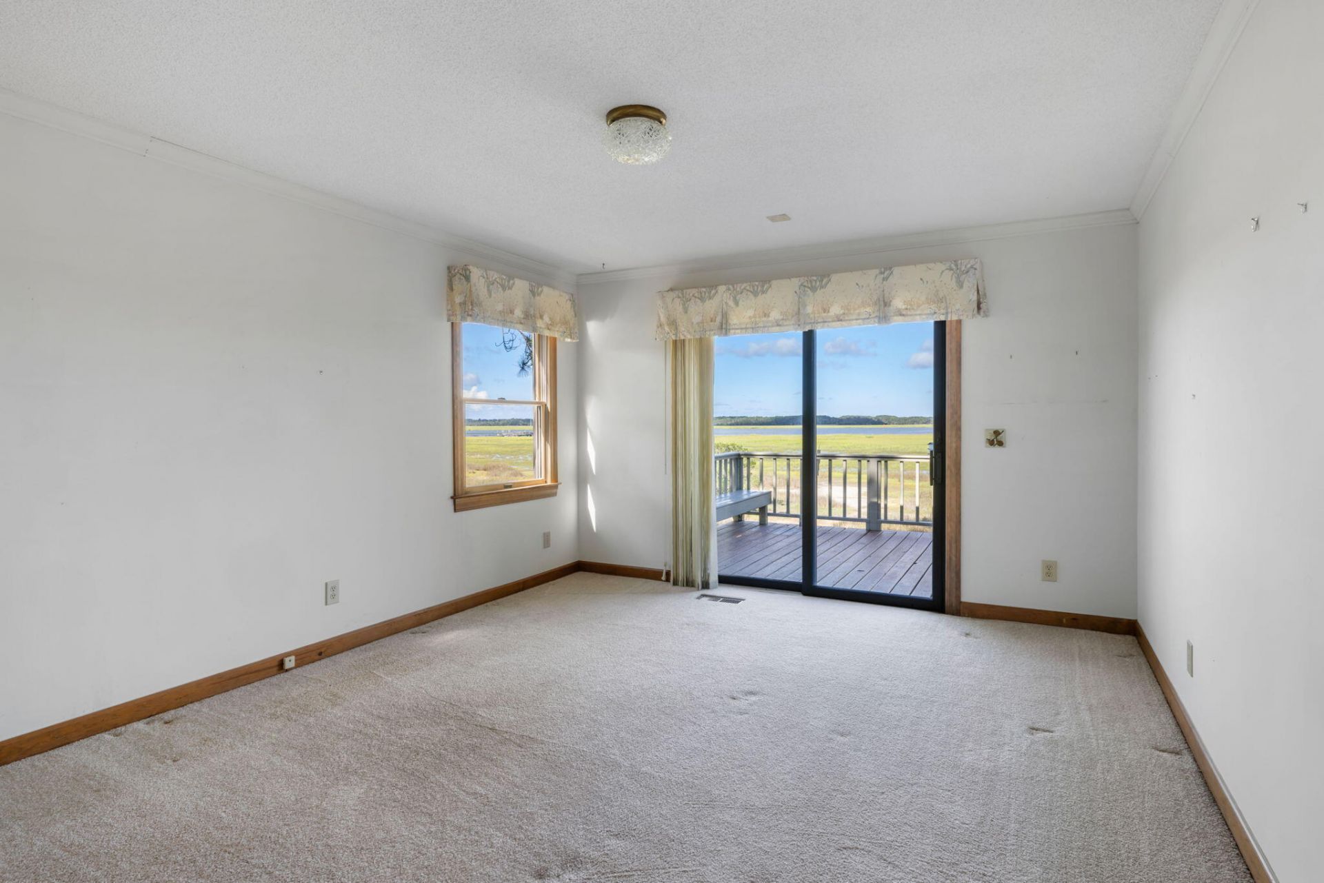 2450 Kemway Road Photo 31