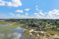 2450 Kemway Road photo 4
