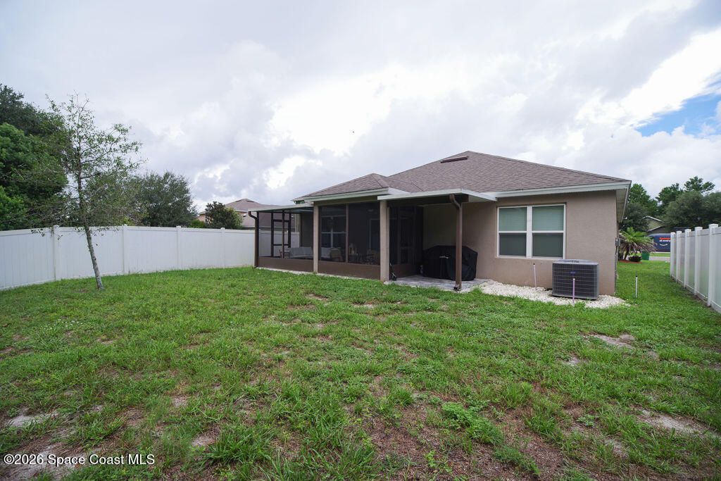 4283 Starling Place , Mims, FL 32754 Photo