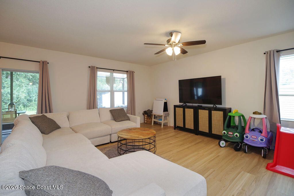 4283 Starling Place , Mims, FL 32754 Photo
