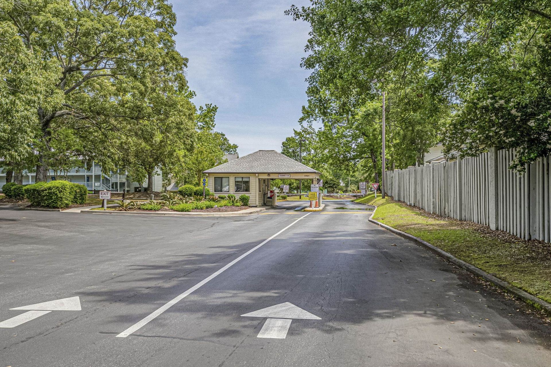 5905 South Kings Hwy.  Photo 44