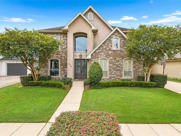 229 BAYOU GENTILLY Lane , Kenner, LA 70065