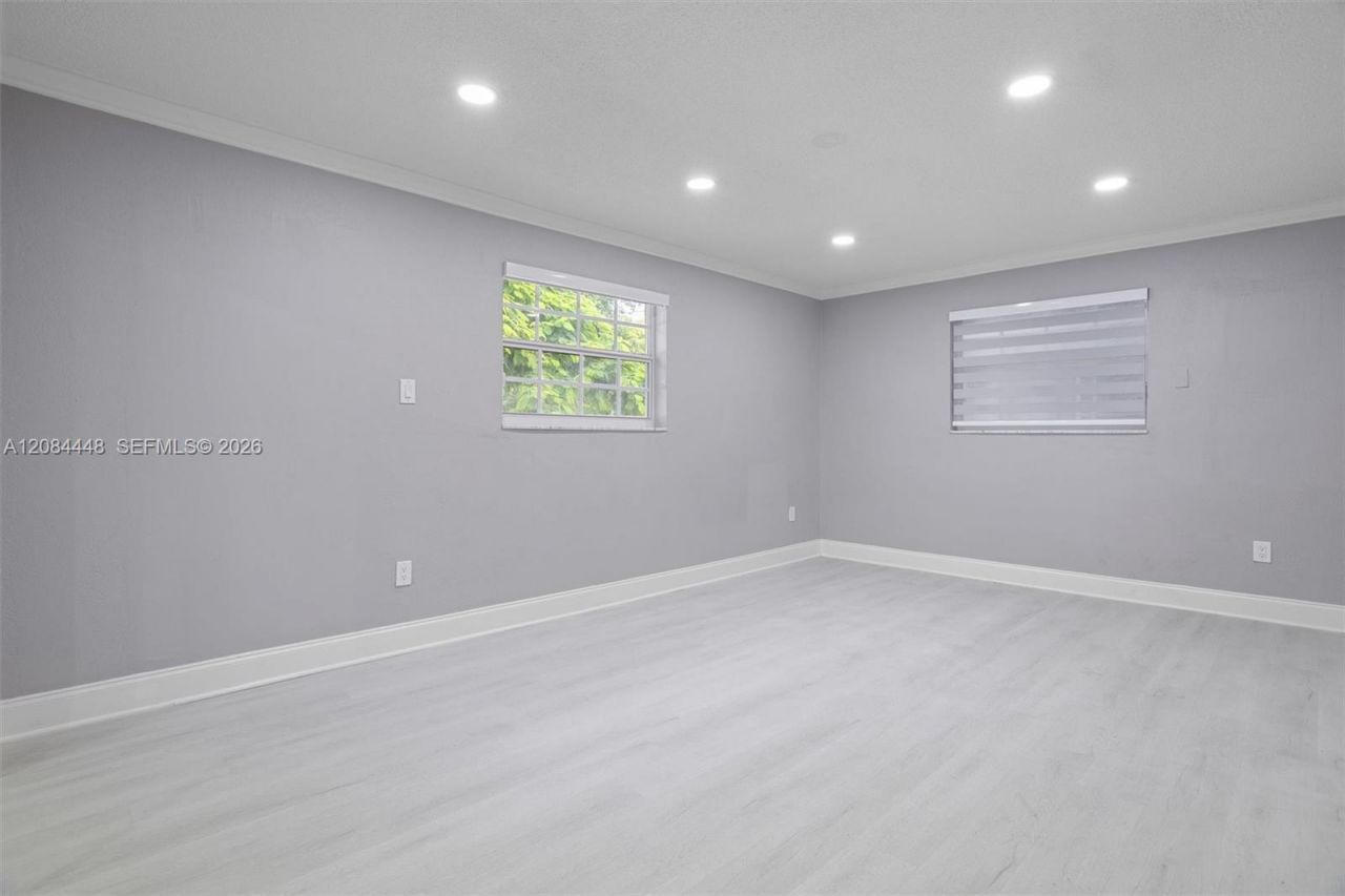 3240 SW 69th Ave , Miami, FL 33155 Photo