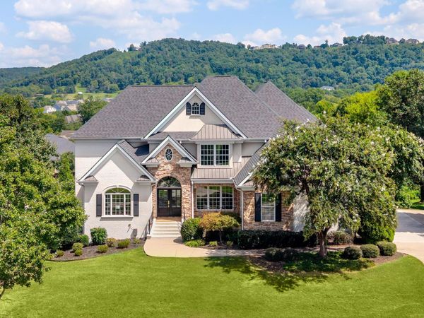 9329 Windrose Circle, Chattanooga, TN 37421