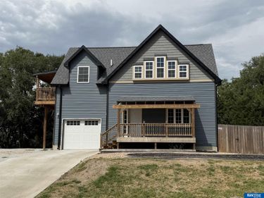 1805 Old Creek Road, Aurora, NE 68818