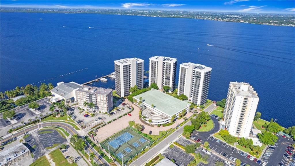 1920 Virginia Ave , Unit 902, Fort Myers, FL 33901 Photo