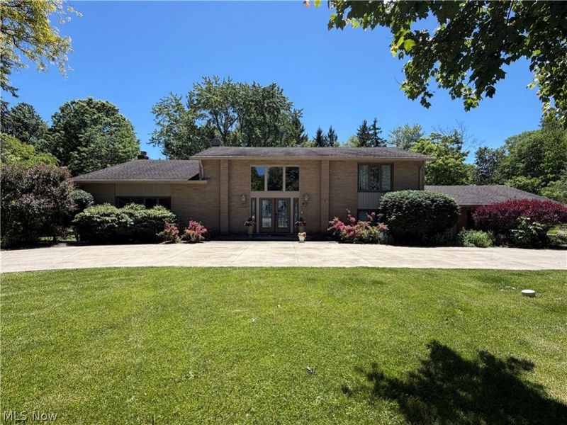 2737 Sinton Place, Pepper Pike, OH 44124 Photo 1