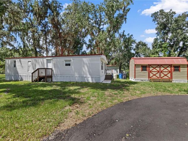 3809 JERRY SMITH ROAD , DOVER, FL 33527