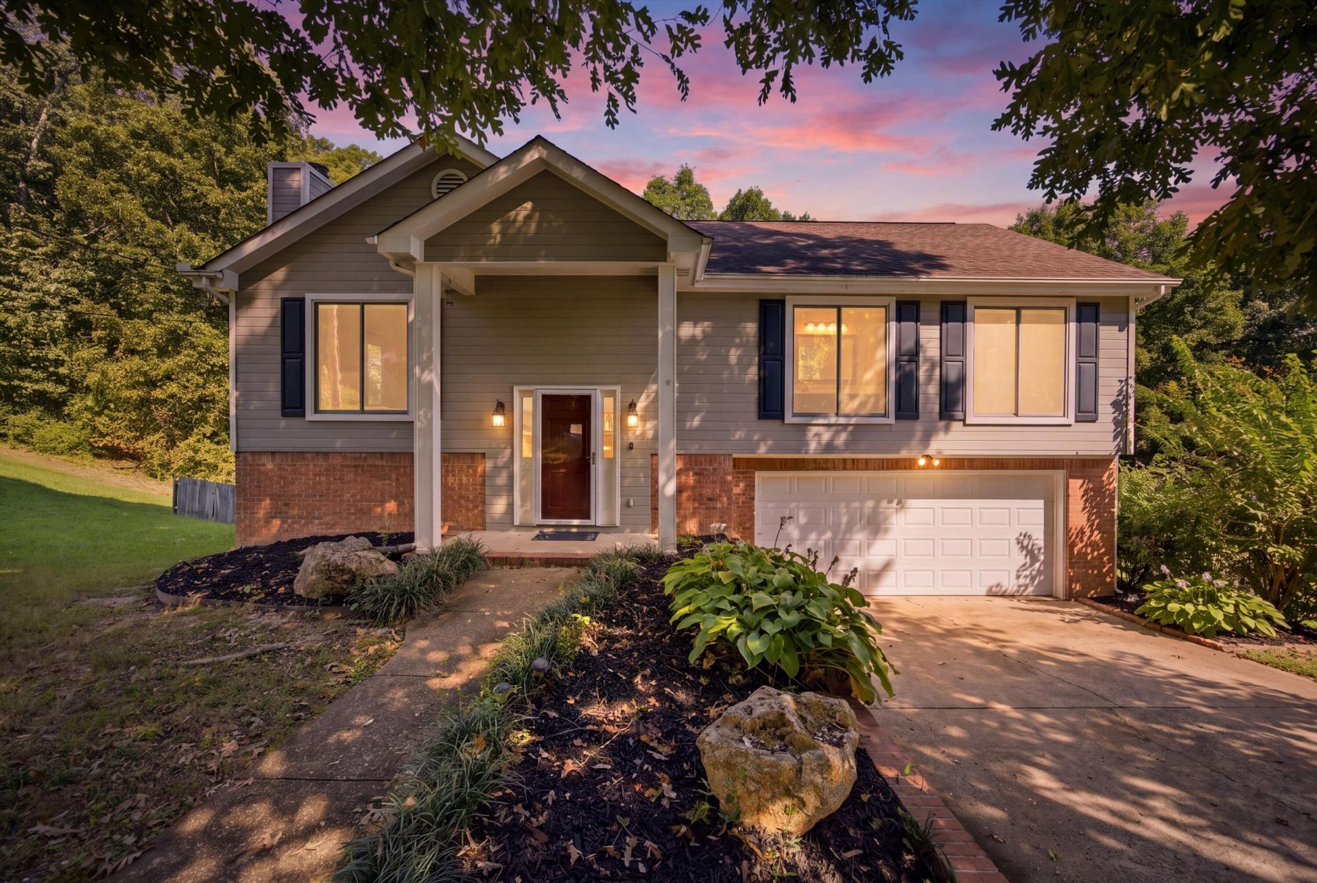 6821 Benwood Drive, Ooltewah, TN 37363 Main Photo
