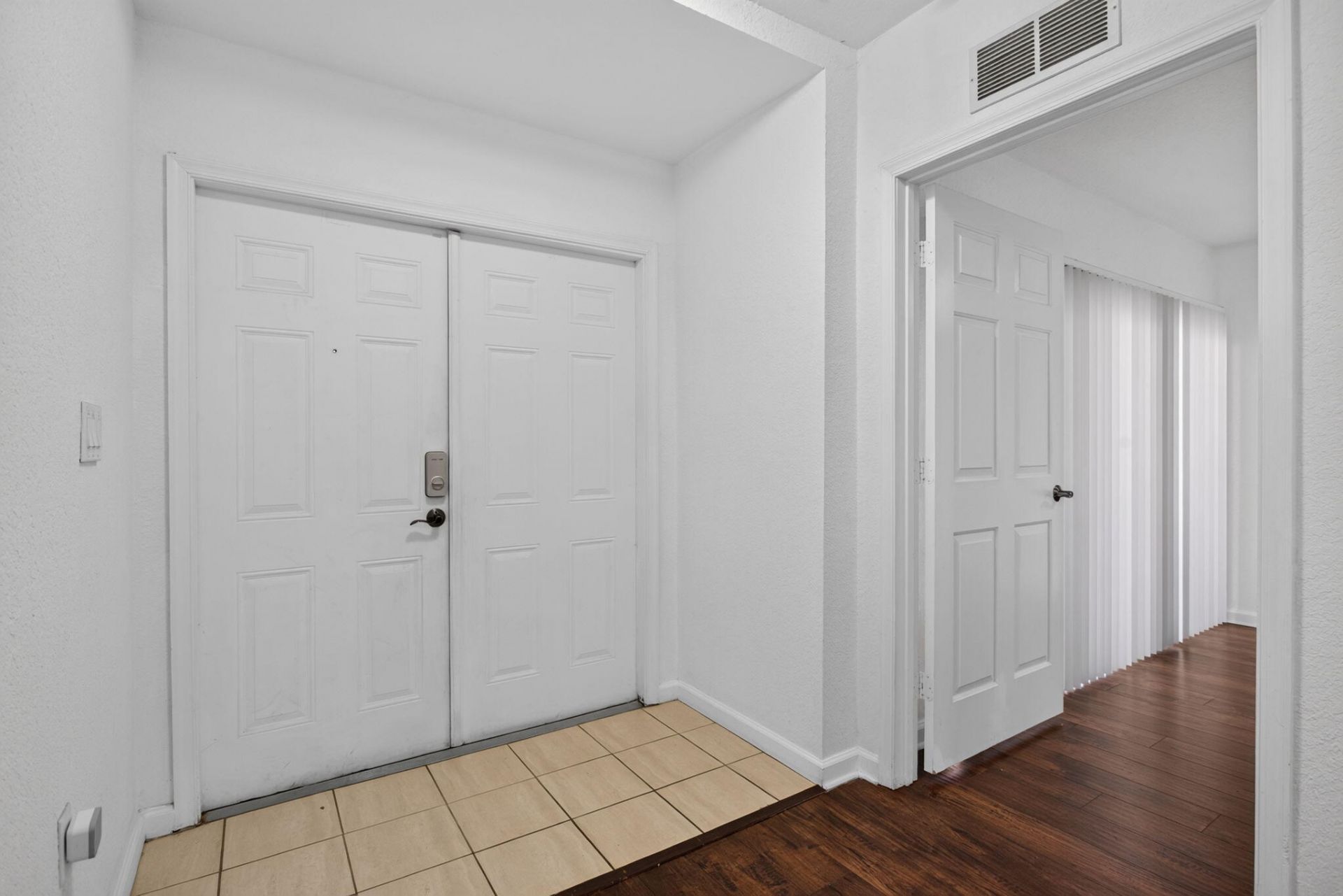 2725 NE 8th Avenue, Unit 112, Wilton Manors, FL 33334 Photo