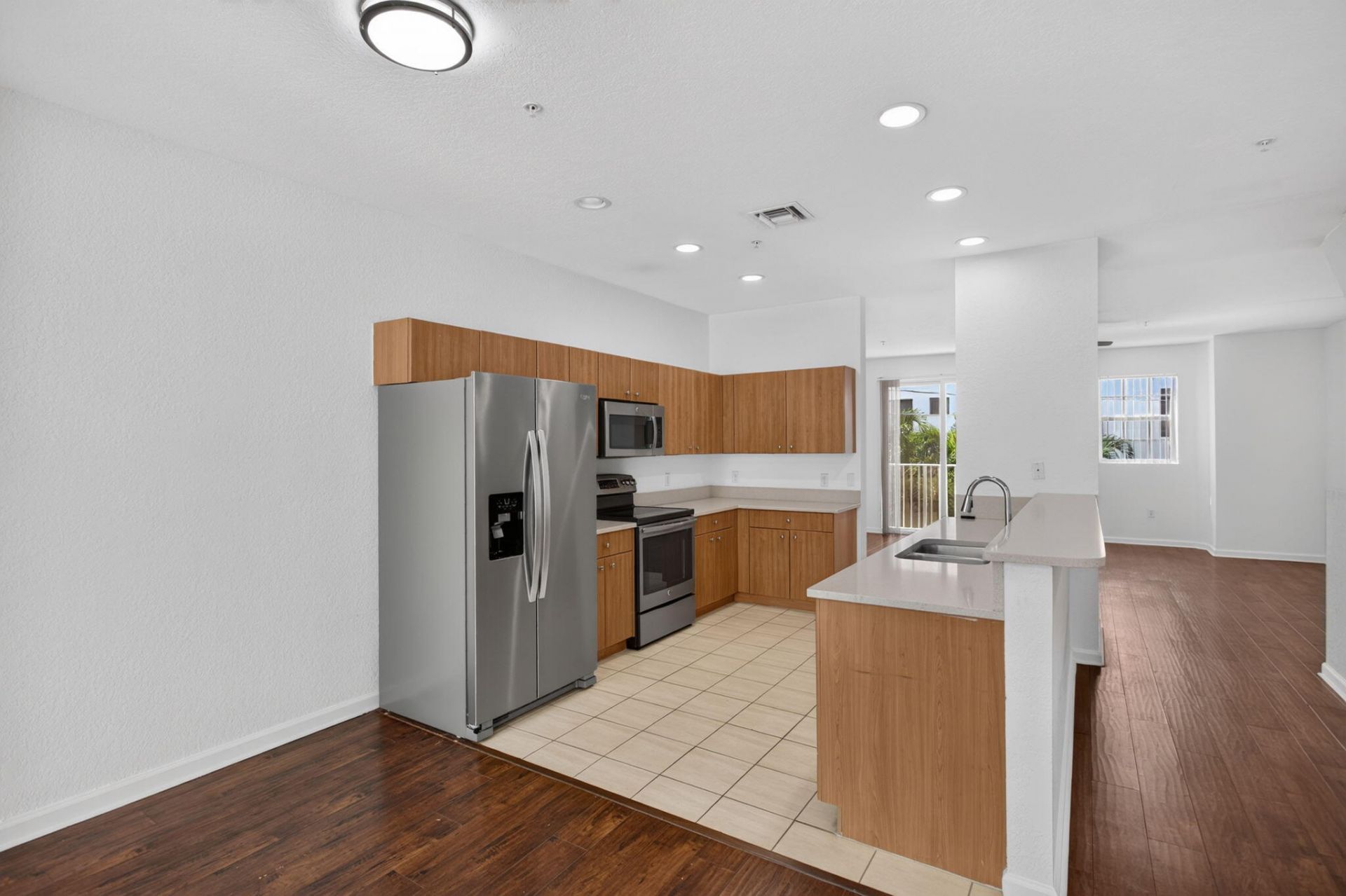 2725 NE 8th Avenue, Unit 112, Wilton Manors, FL 33334 Photo