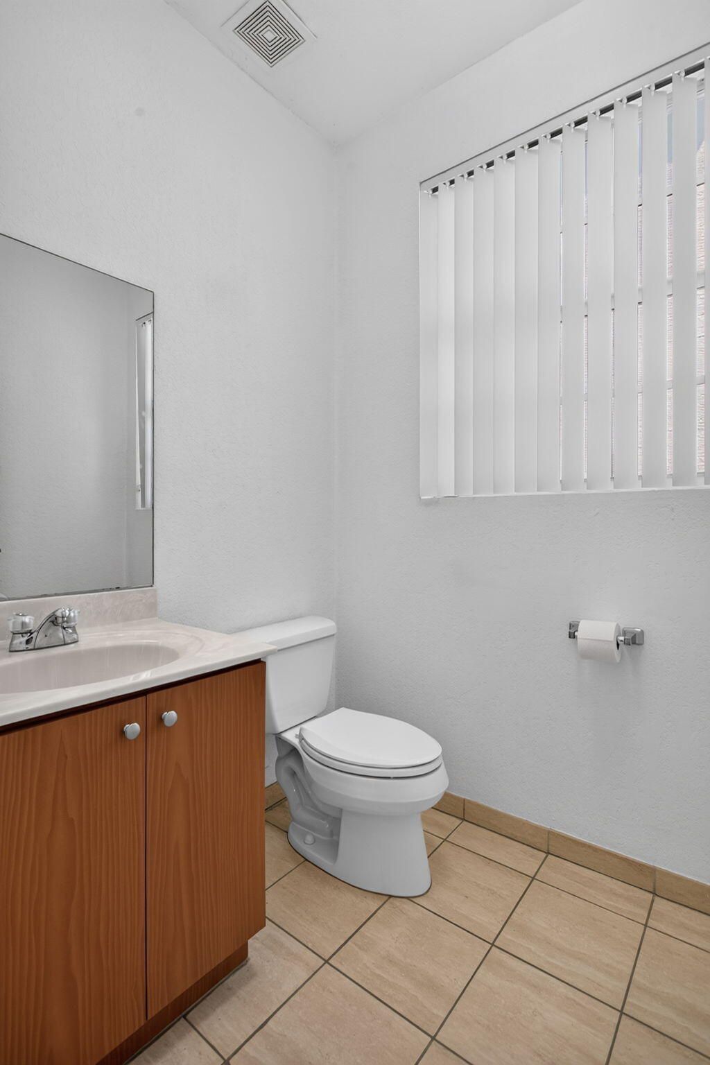 2725 NE 8th Avenue, Unit 112, Wilton Manors, FL 33334 Photo