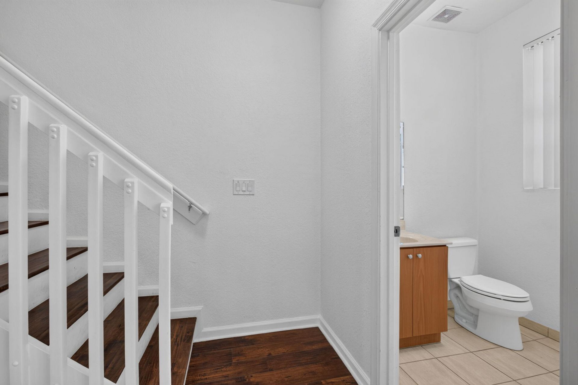 2725 NE 8th Avenue, Unit 112, Wilton Manors, FL 33334 Photo