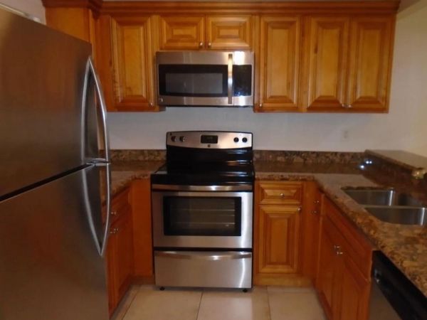 1421 WINDORAH Way, Unit H, West Palm Beach, FL 33411