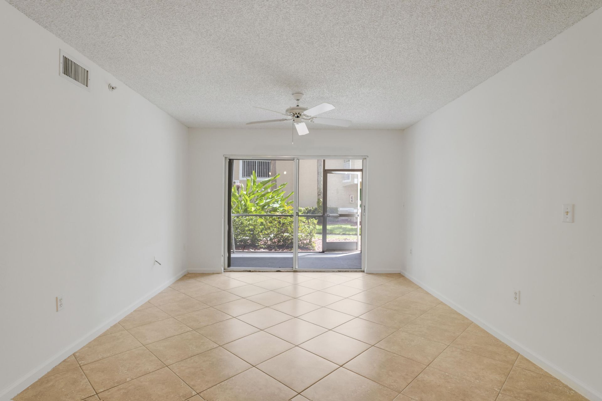 278 Village Boulevard, Unit 8106, Tequesta, FL 33469 Photo
