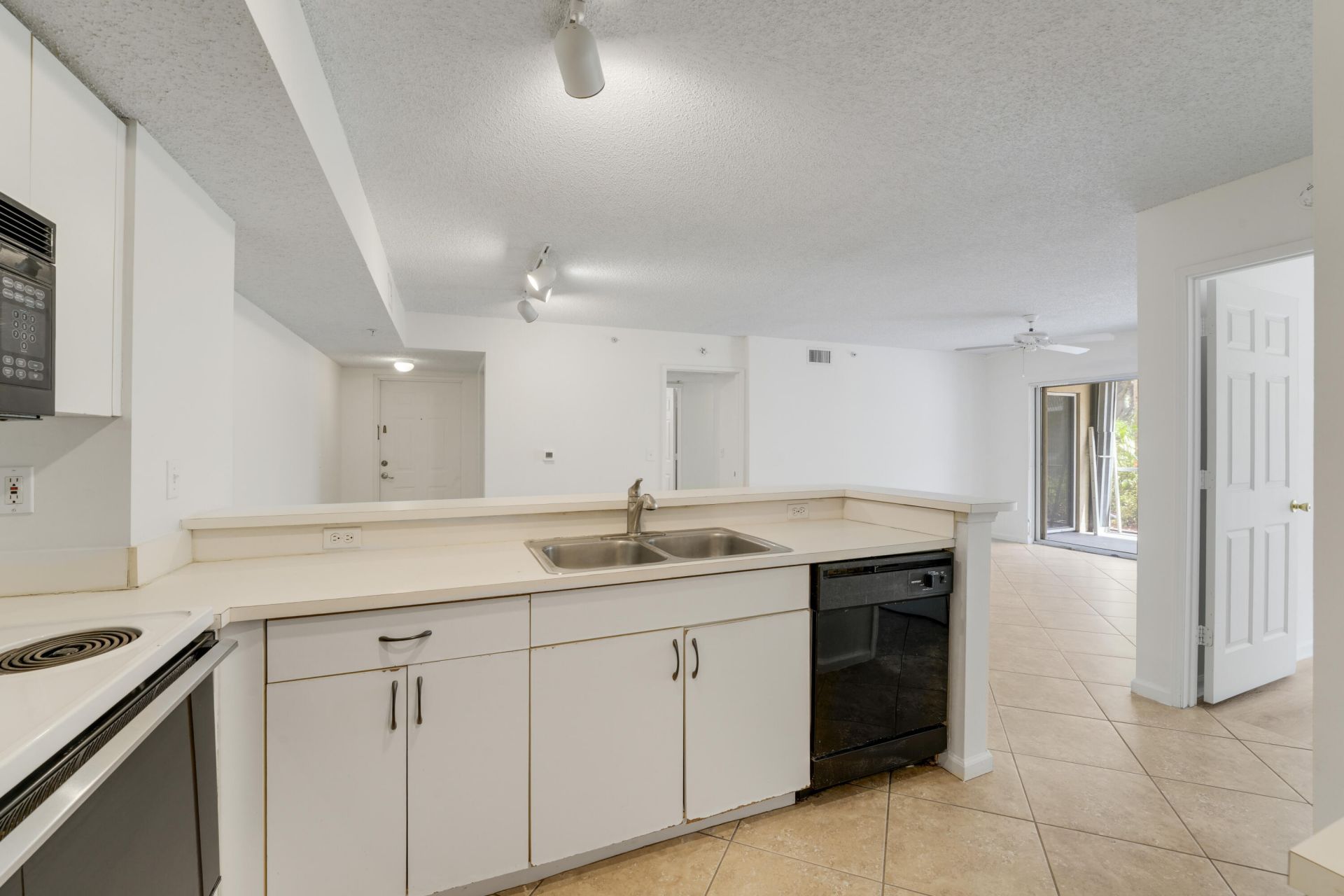 278 Village Boulevard, Unit 8106, Tequesta, FL 33469 Photo