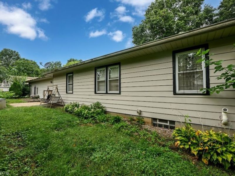 490 Bonshire Road, Akron, OH 44319 Photo 20