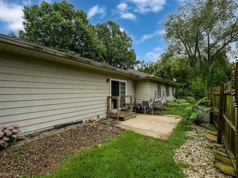 490 Bonshire Road, Akron, OH 44319 Photo 21