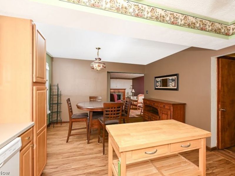 490 Bonshire Road, Akron, OH 44319 Photo 5