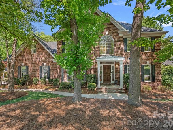 2401 Flagstick Drive, Matthews, NC 28104