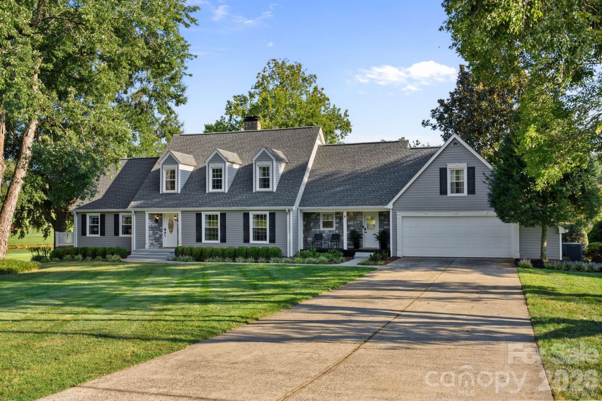 2593 Birdie Lane Ne, Conover, NC 28613 Main Photo