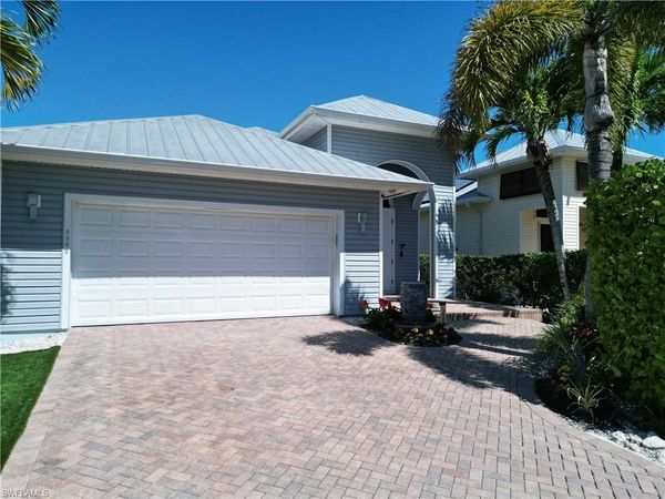 3005 Coco AVE , NAPLES, FL 34112