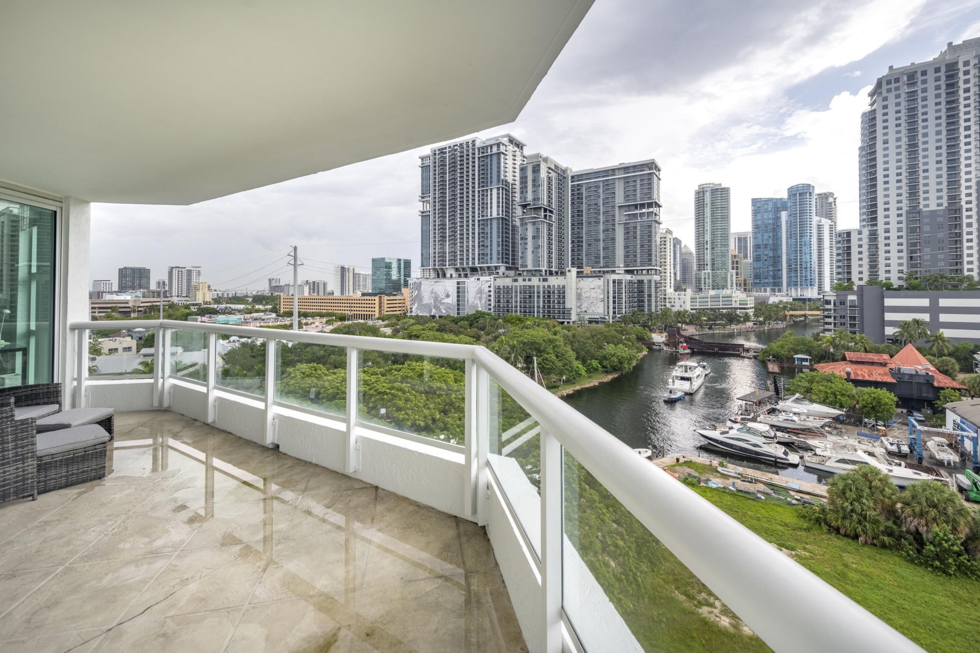 401 SW 4th Avenue, Unit 1003, Fort Lauderdale, FL 33315 Photo