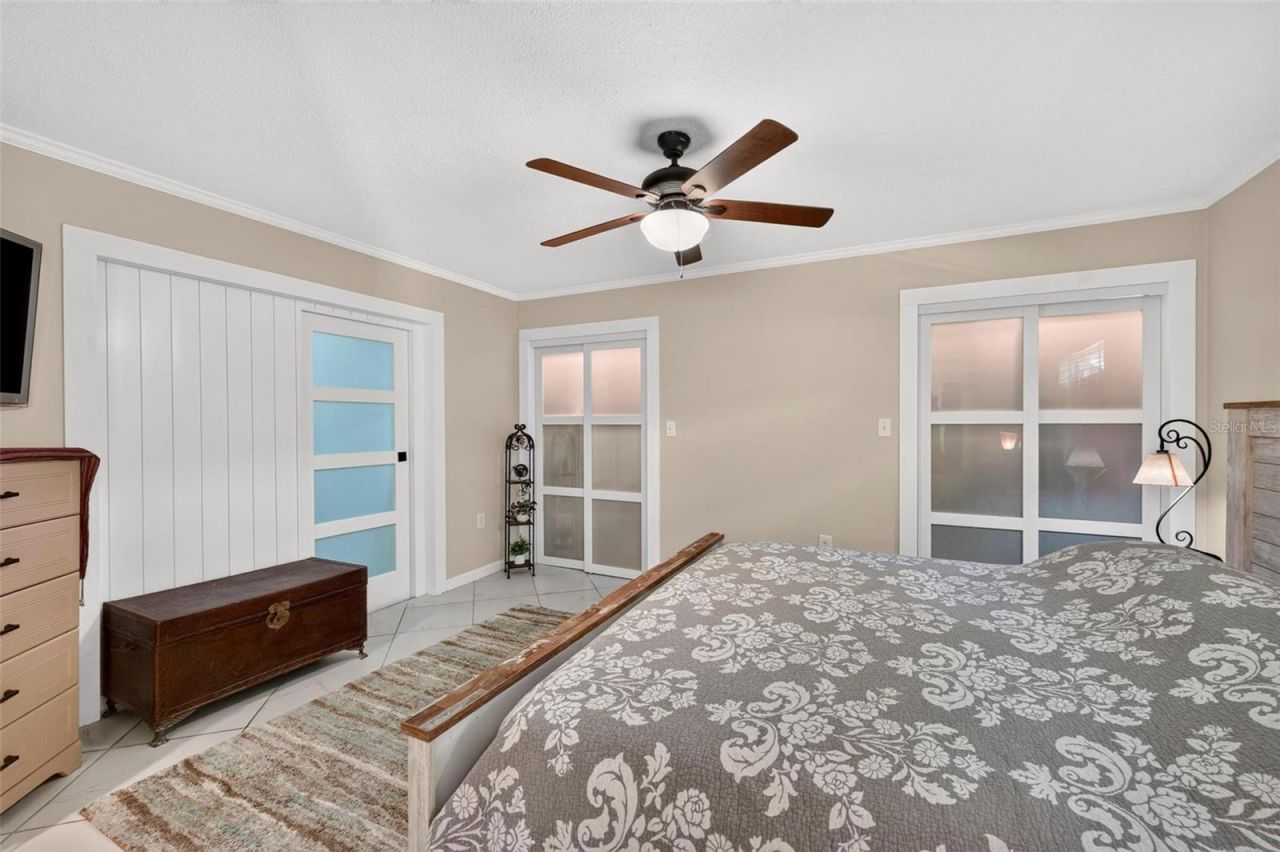 8106 Spring Drive , Yalaha, FL 34797 Photo