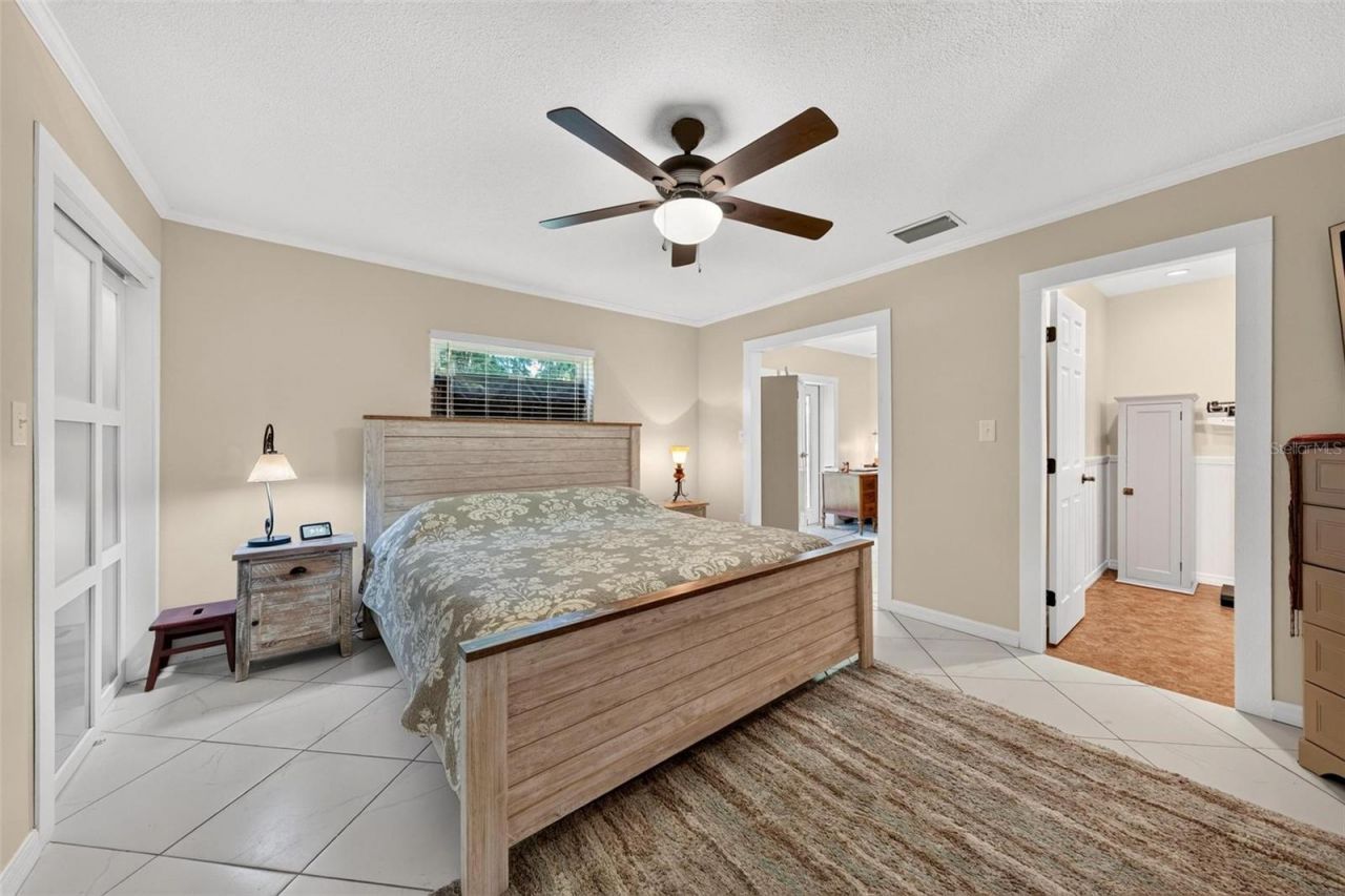 8106 Spring Drive , Yalaha, FL 34797 Photo