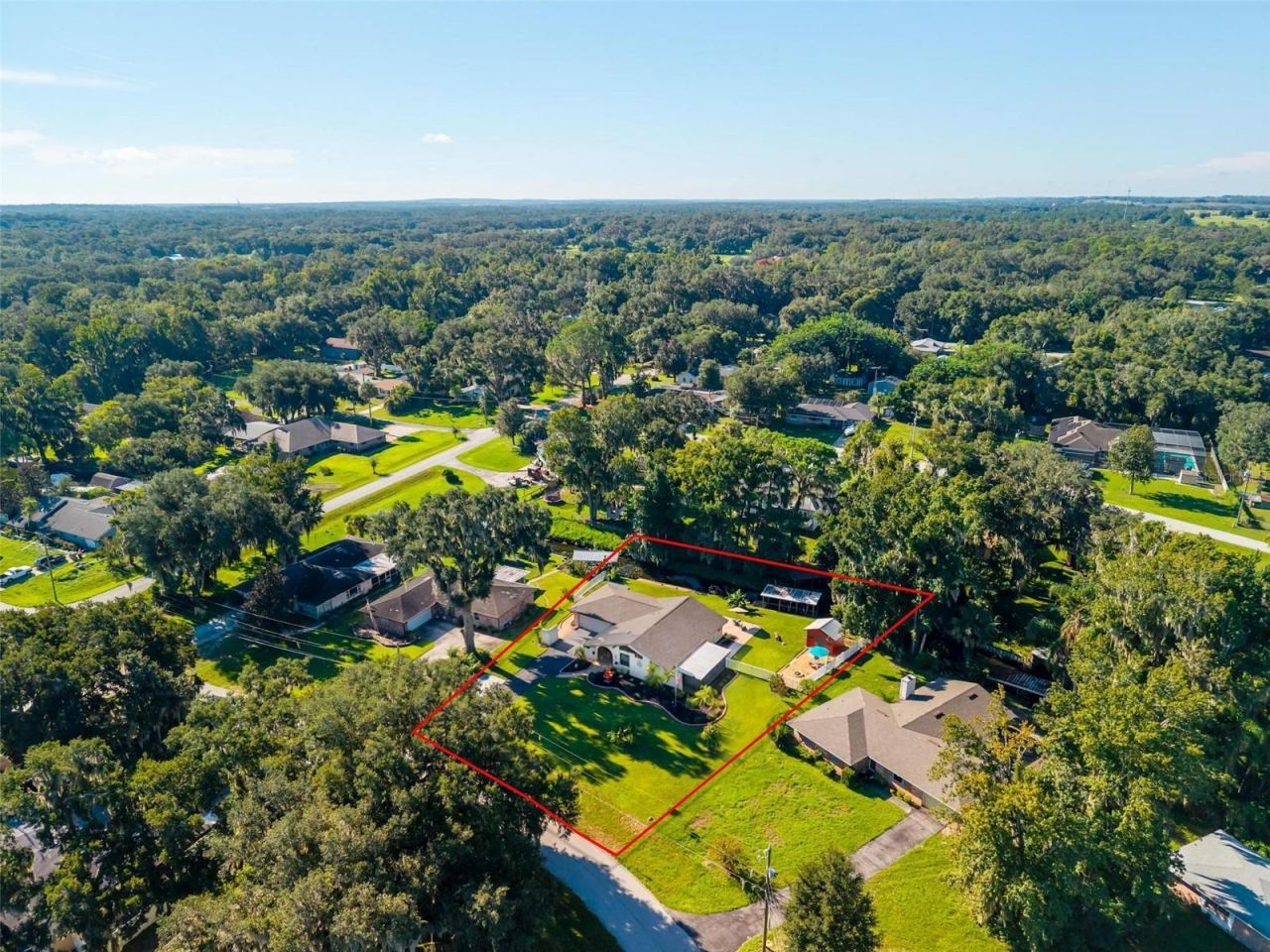 8106 Spring Drive , Yalaha, FL 34797 Photo