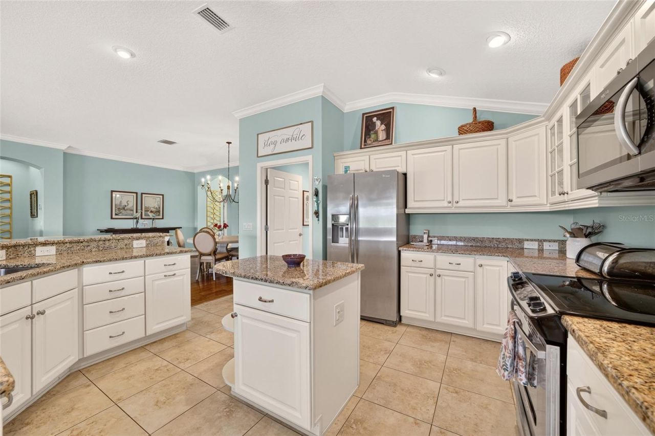 3751 Wine Palm Way, The Villages, FL 32163 Photo