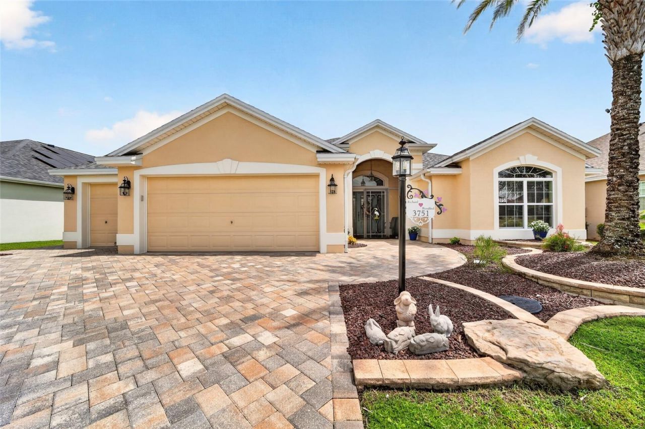 3751 Wine Palm Way, The Villages, FL 32163 Photo