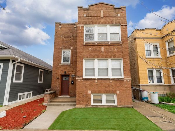 5304 W Cornelia Avenue , Unit 1, Chicago, IL 60641
