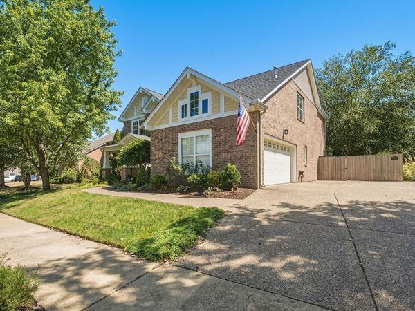 1504 Pleasant Hollow Ln, Old Hickory, TN 37138