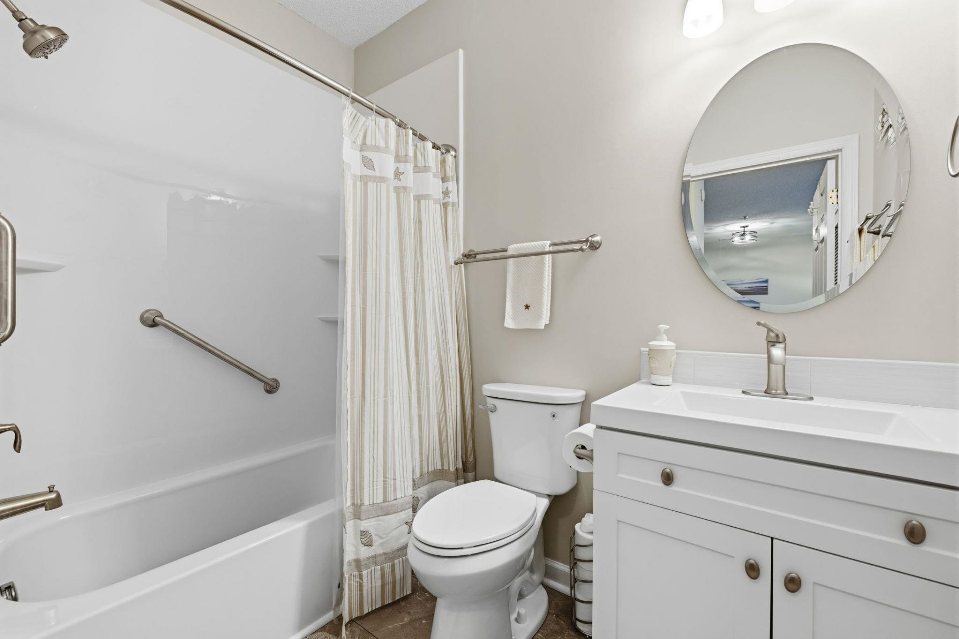 5801 Oyster Catcher Dr. Photo 22