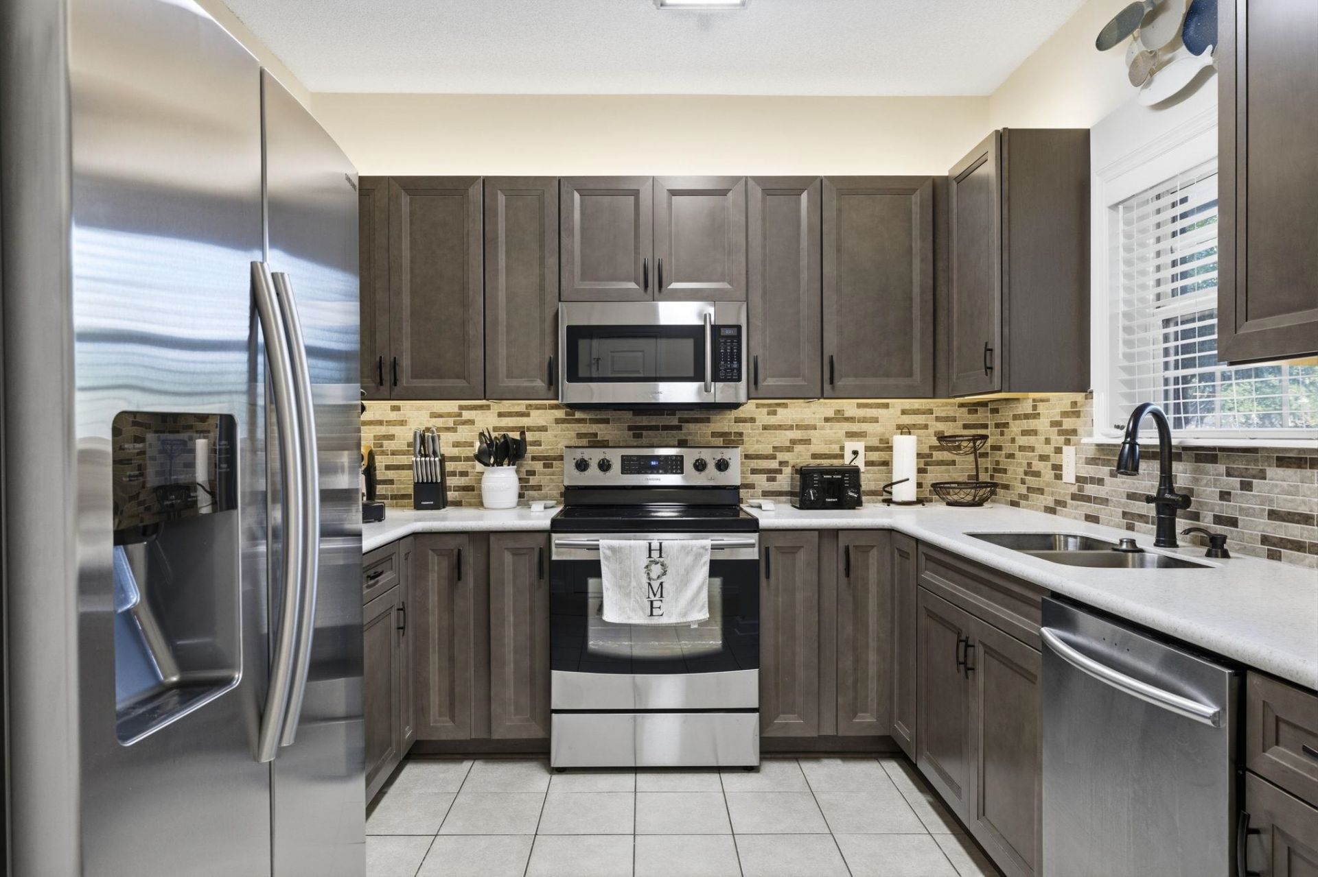 5801 Oyster Catcher Dr. Photo 6