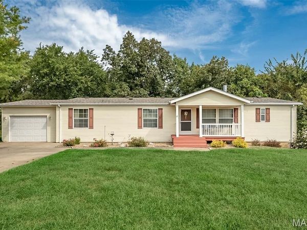 218 S Warren Drive, Winfield, MO 63389