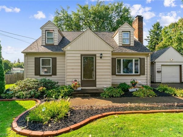 2235 Coral Sea Drive , Youngstown, OH 44511