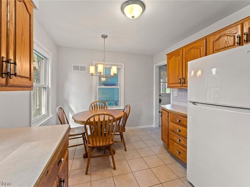 2235 Coral Sea Drive, Youngstown, OH 44511 Photo 7