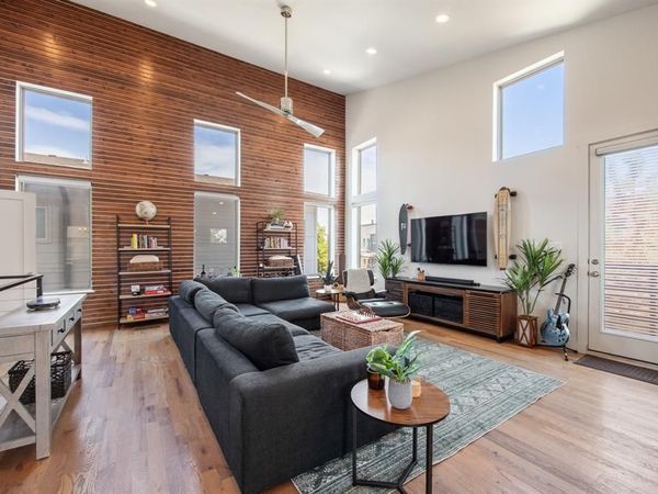 2421 N Garrett Avenue, Unit 1, Dallas, TX 75206