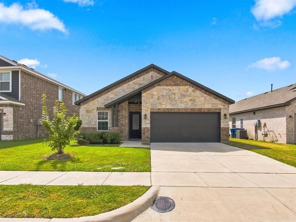 2052 Placerville Street , Forney, TX 75126