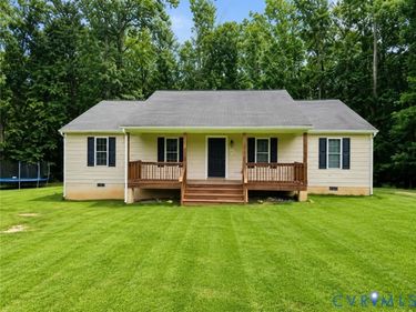 289 Winding Ridge Way, Bumpass, VA 23024