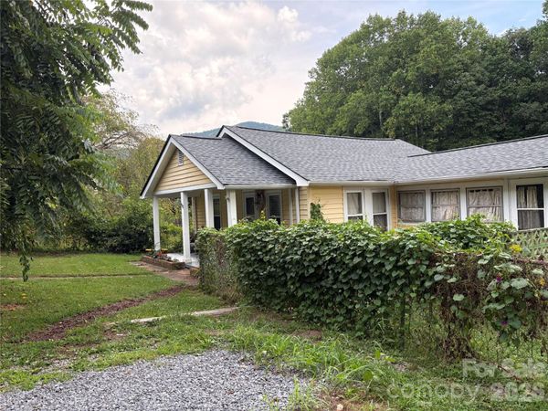 408 McCoy Cove Road , Black Mountain, NC 28711