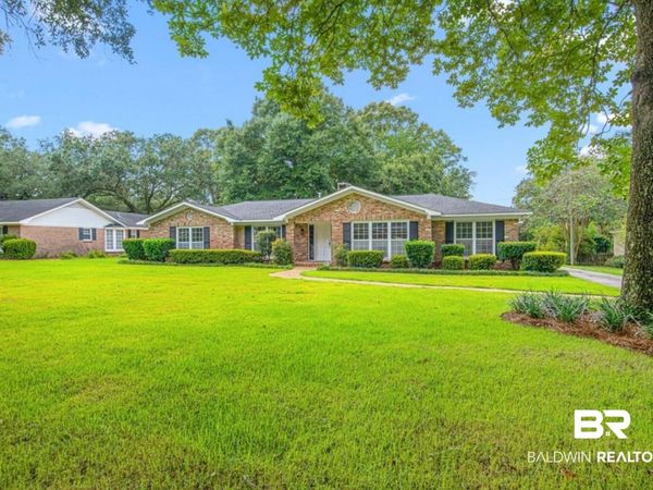 604 E Cumberland Road, Mobile, AL 36608