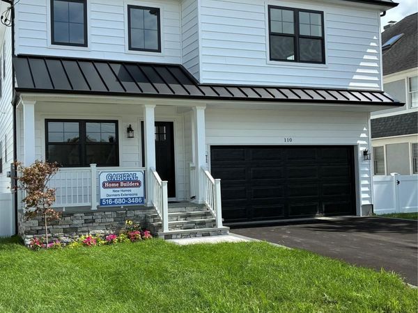 110 Stella Court , Lynbrook, NY 11563