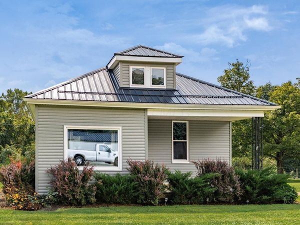 2450 Highland Road, Zanesville, OH 43701
