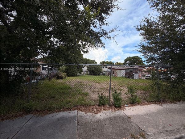 89 NW 34th Ter , Miami, FL 33127