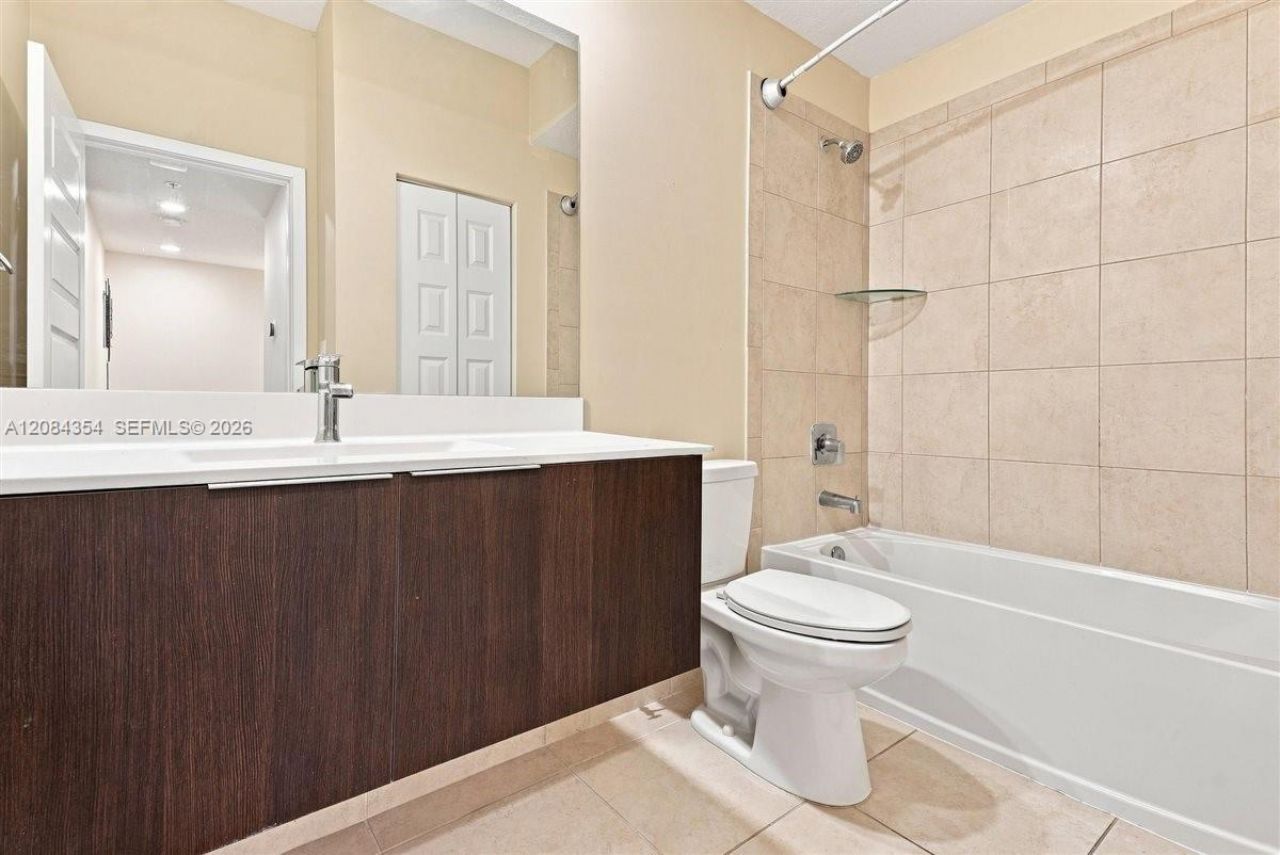 10455 NW 82nd St, Unit 10, Doral, FL 33178 Photo